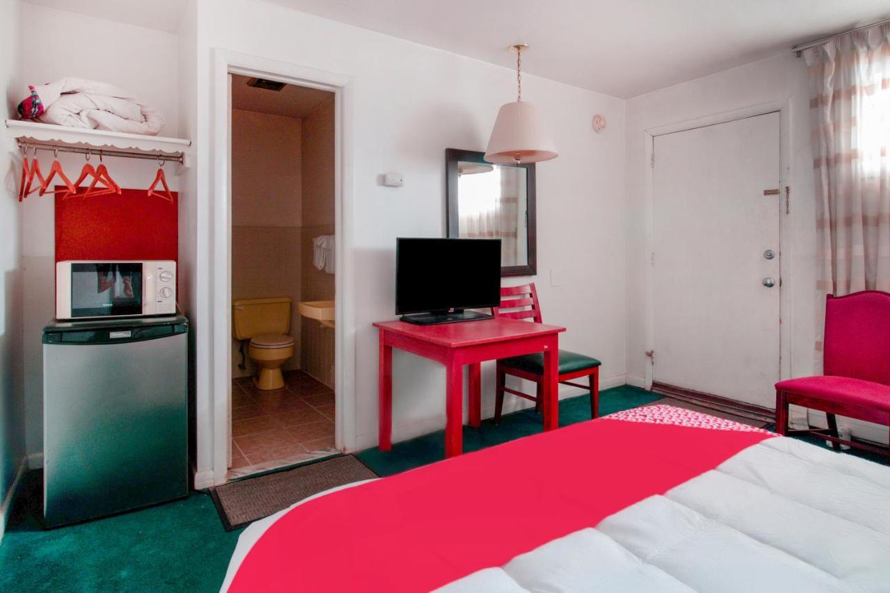 Oyo Hotel Dalton Pa I-81 Craig エクステリア 写真