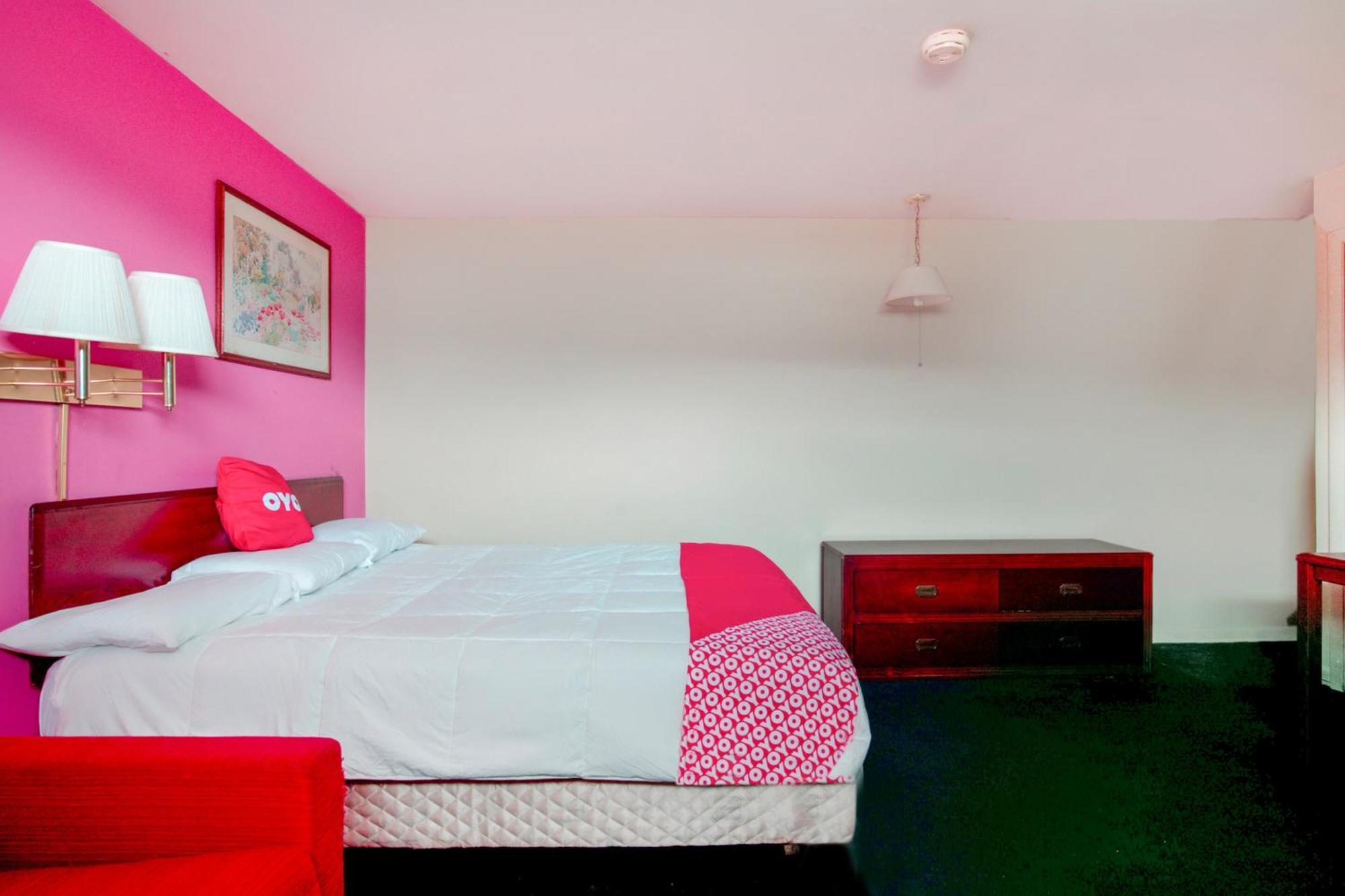 Oyo Hotel Dalton Pa I-81 Craig エクステリア 写真
